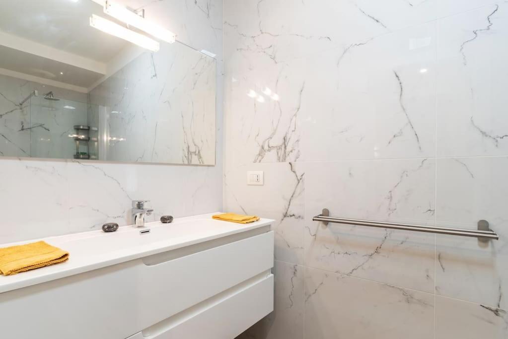 Mora Flexyrent A.C. - Colonne Apartment Милано Екстериор снимка